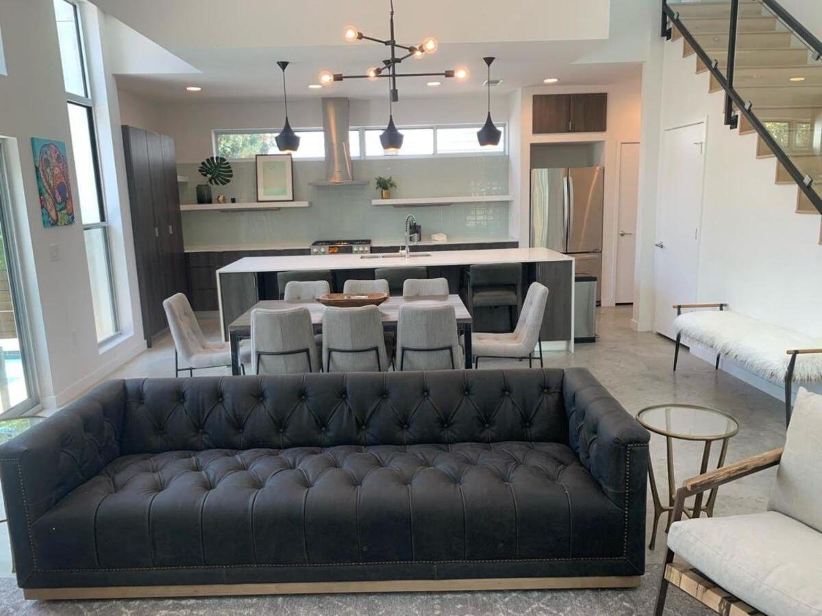 Stunning Modern Home W Pool & Hot Tub In Dt Austin Exterior photo