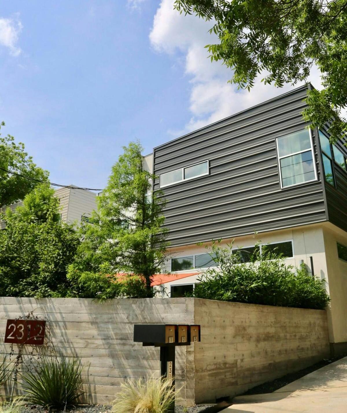 Stunning Modern Home W Pool & Hot Tub In Dt Austin Exterior photo