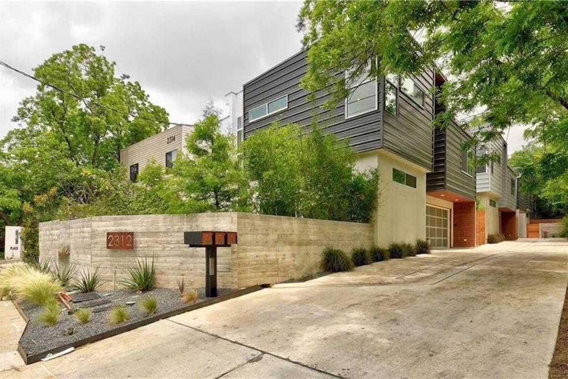Stunning Modern Home W Pool & Hot Tub In Dt Austin Exterior photo